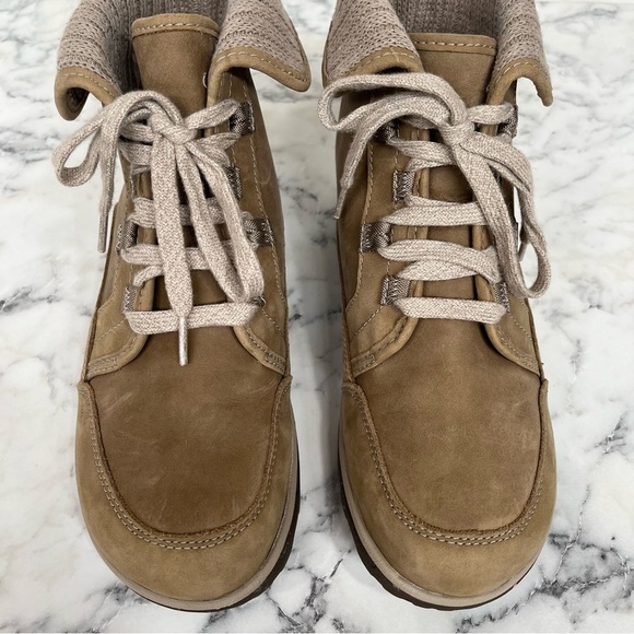 Chaco Women’s Barbary Leather Lace Up Boots Hiking Outdoor Casual in Mink Tan 9 - Picture 5 of 14